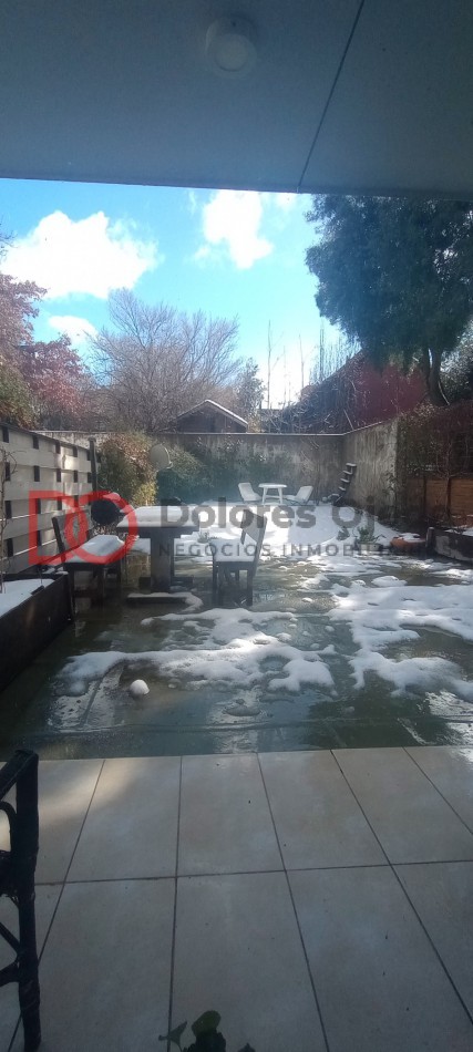 Planta baja con jardin urbana