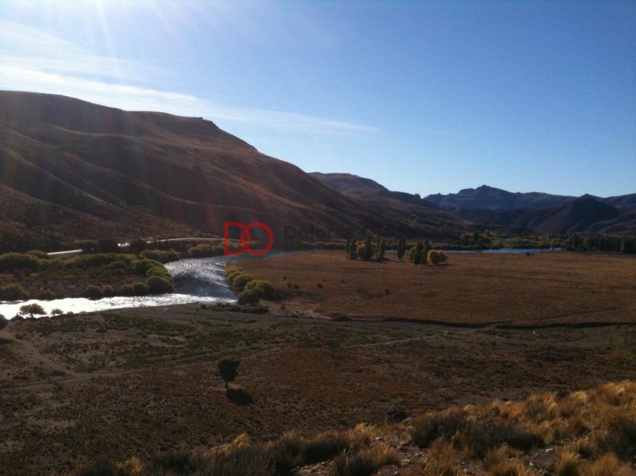 Casita sobre el Limay