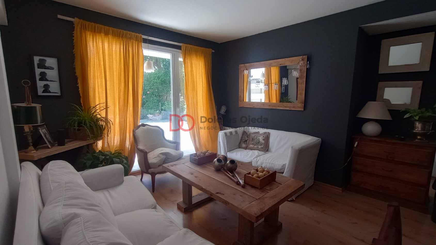 Planta baja con jardin urbana